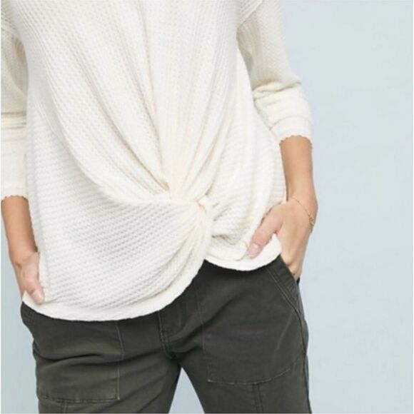 ANTHROPOLOGIE Akemi + Kin Waffle Thermal Knit Hem Twist Long Sleeve Blouse XS - Picture 2 of 7